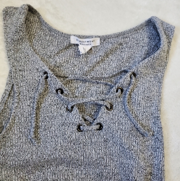 Ribbed grey dress - Picture 3 of 5